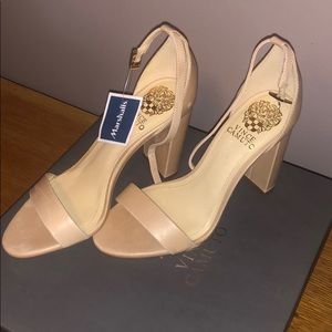 Vince Camuto nude heels
